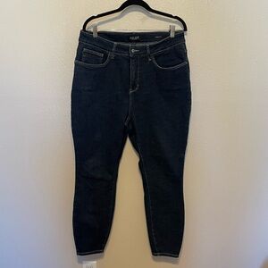 Judy Blue Skinny Fit Women’s Jeans Size 16W 27” Inseam EUC